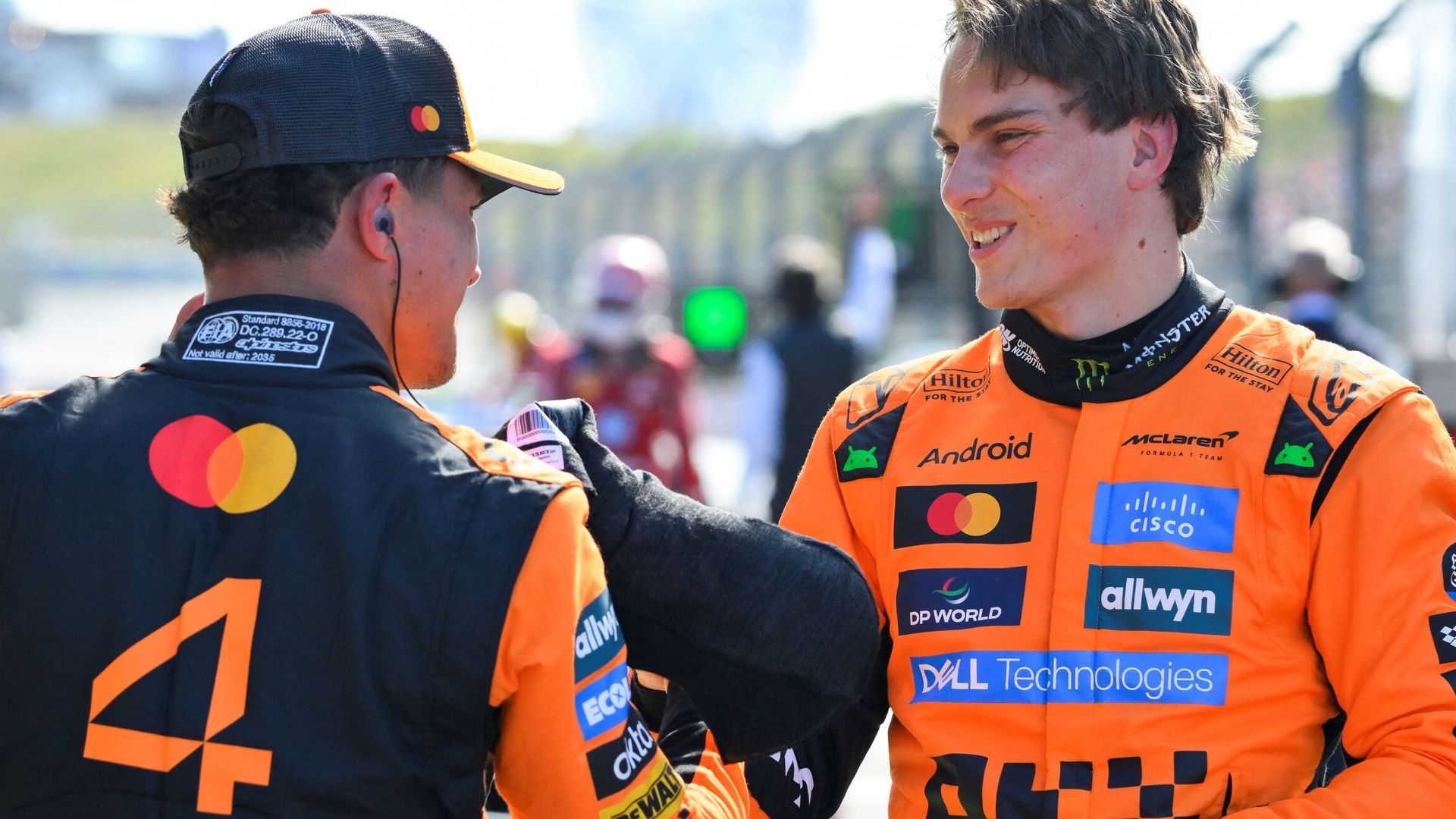 梅赛德斯险胜红牛二队,皮亚斯特里刷新纪录 梅赛德斯险胜红牛二队,皮亚斯特里刷新纪录