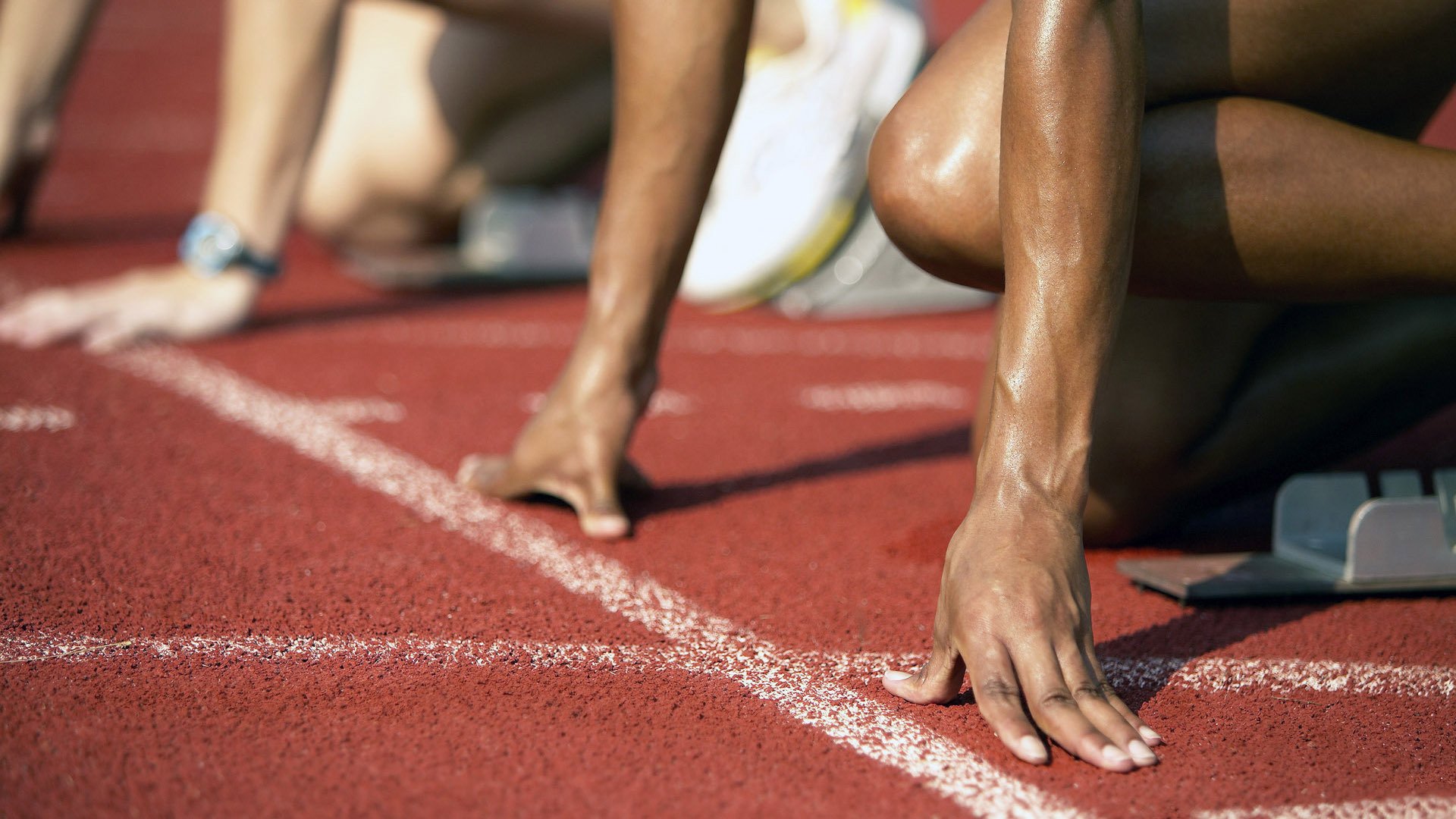 西亚卡姆关键回合不手软,热火狂胜马刺