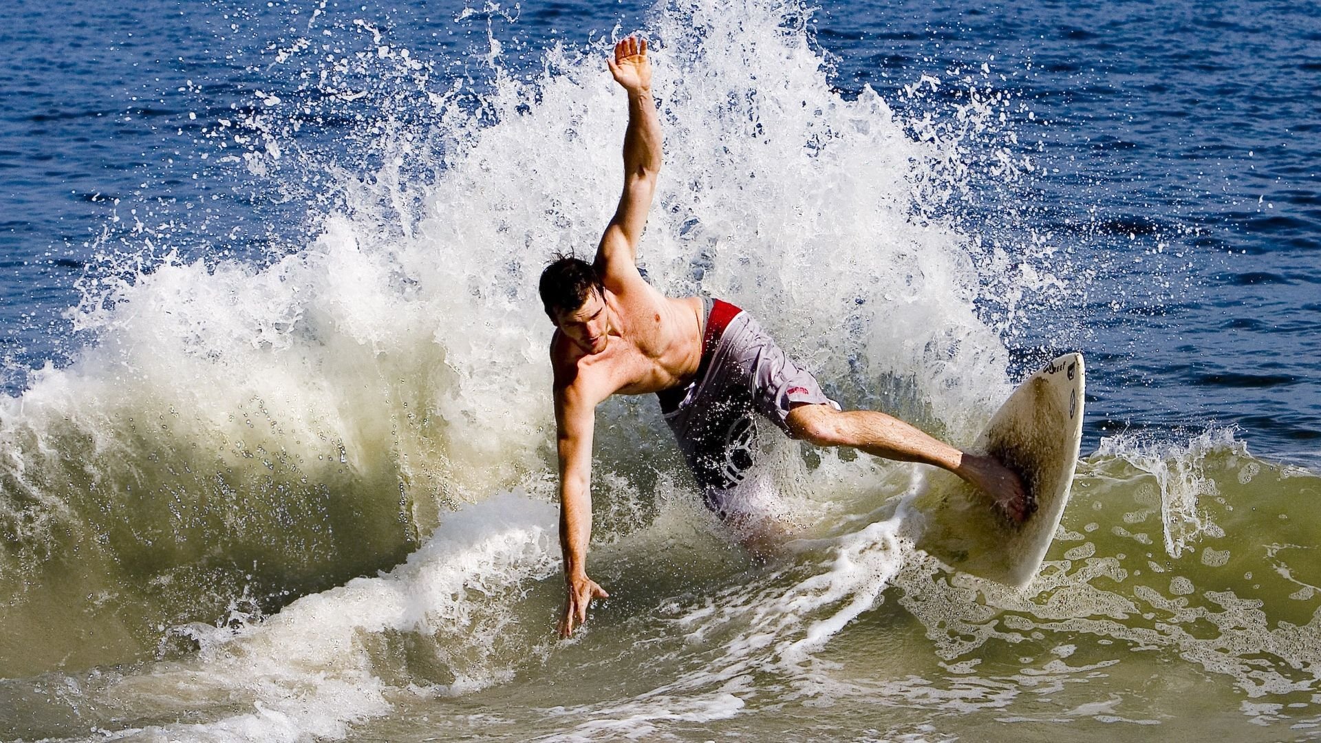 开云体育2026-北京队对阵骑士，贝恩完成自我救赎，一记三分改写命运