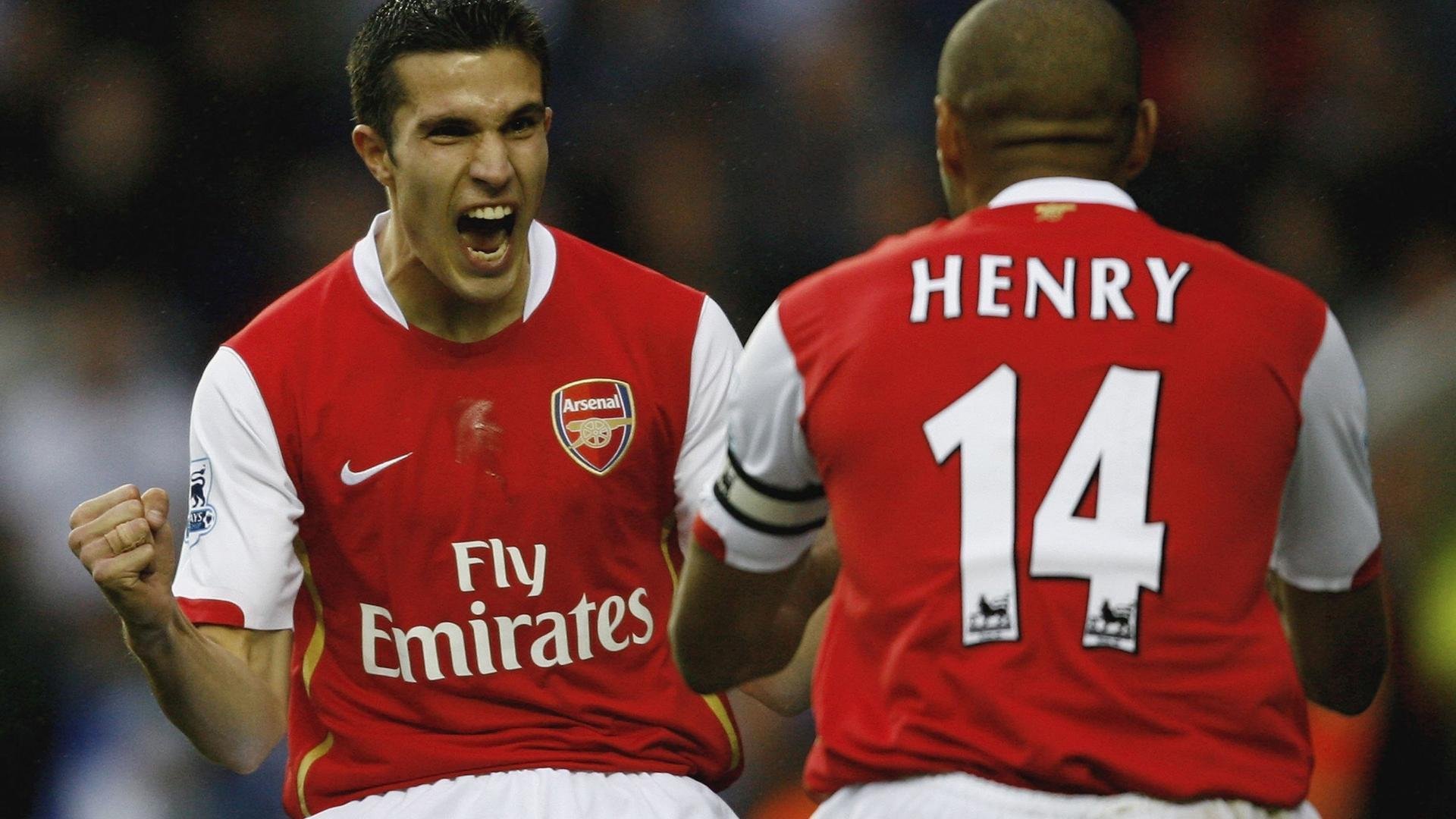 勇士的小球墓碑上，刻着约基奇的名字