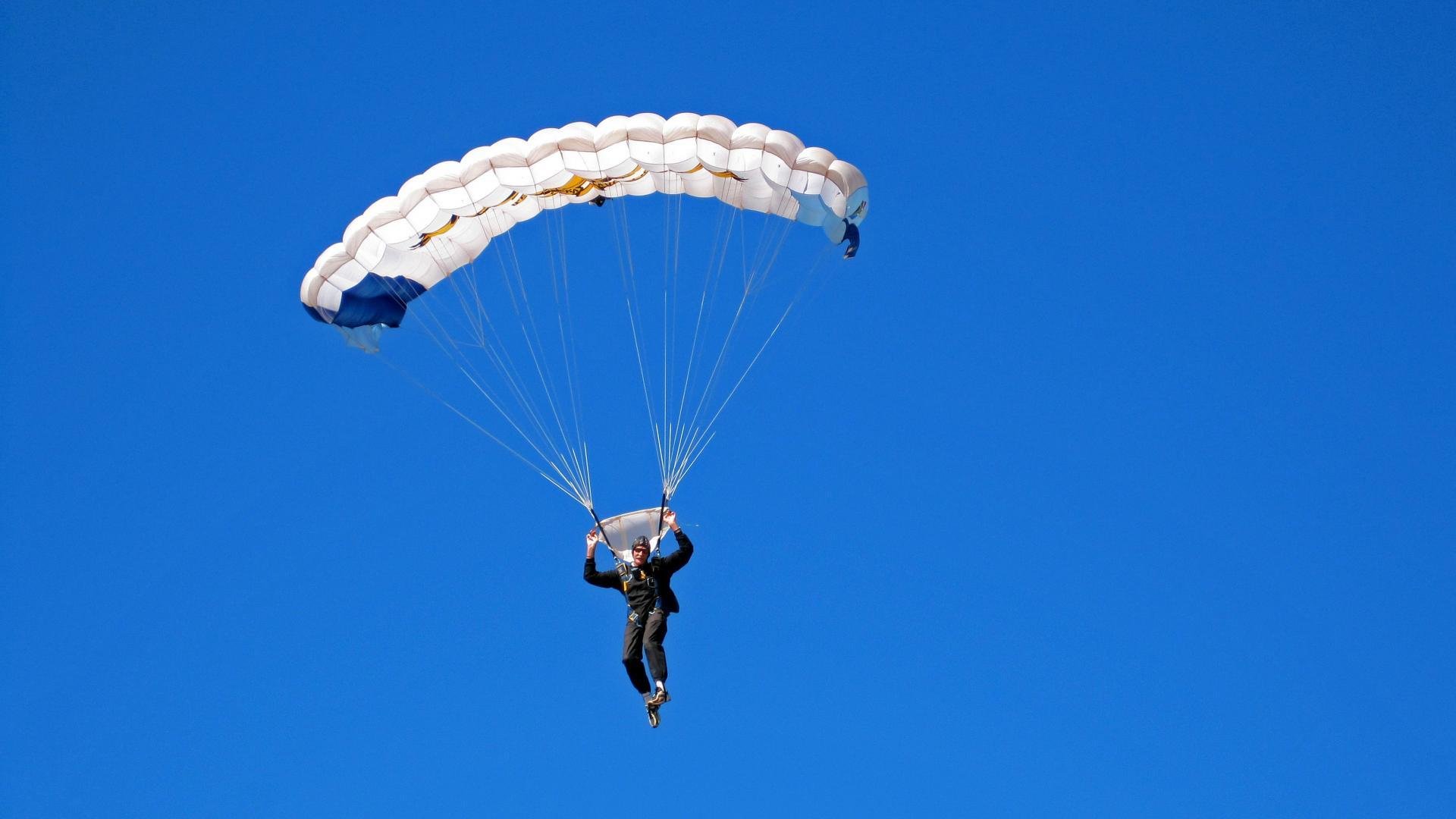 奥亚尔萨瓦尔,当伯纳乌的聚光灯,照亮莱比锡的暗夜