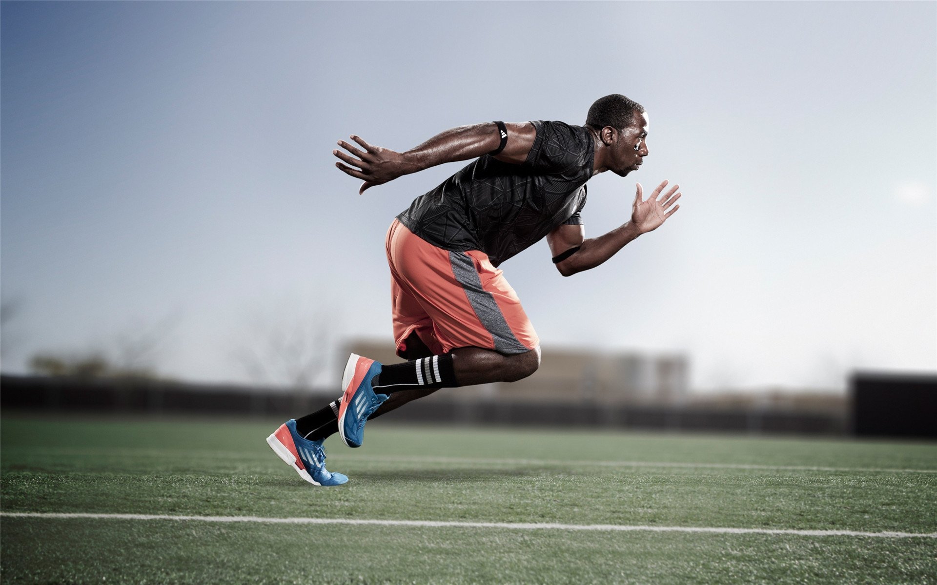 开云体育在线-伊布致命一击撕破枪手防线，国米全面压制宣告战术革命