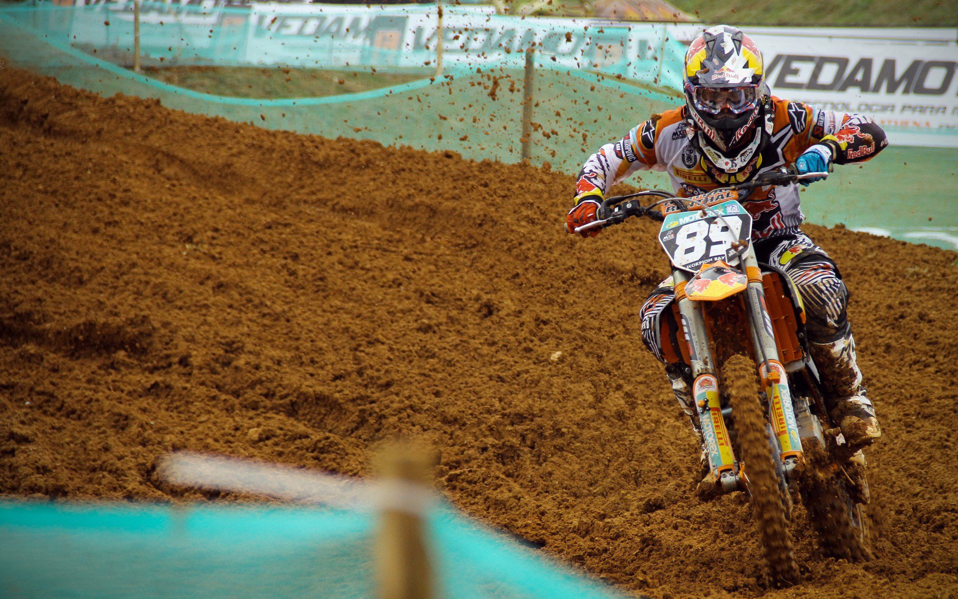 恩比德一锤定音，当公牛提前终结悬念，猛龙王朝的黄昏被谁定义？